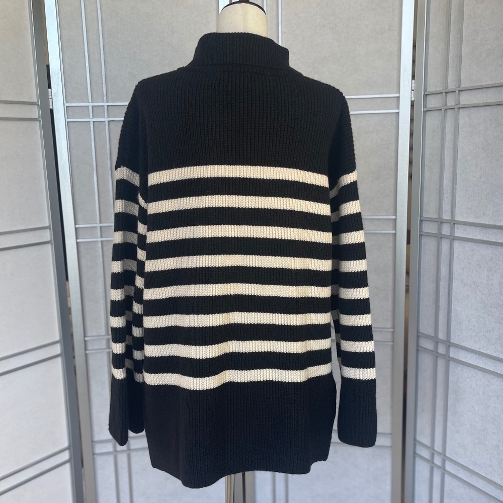 NWT H&M Black/White Oversized Striped Sweater sz M - Picture 5 of 8